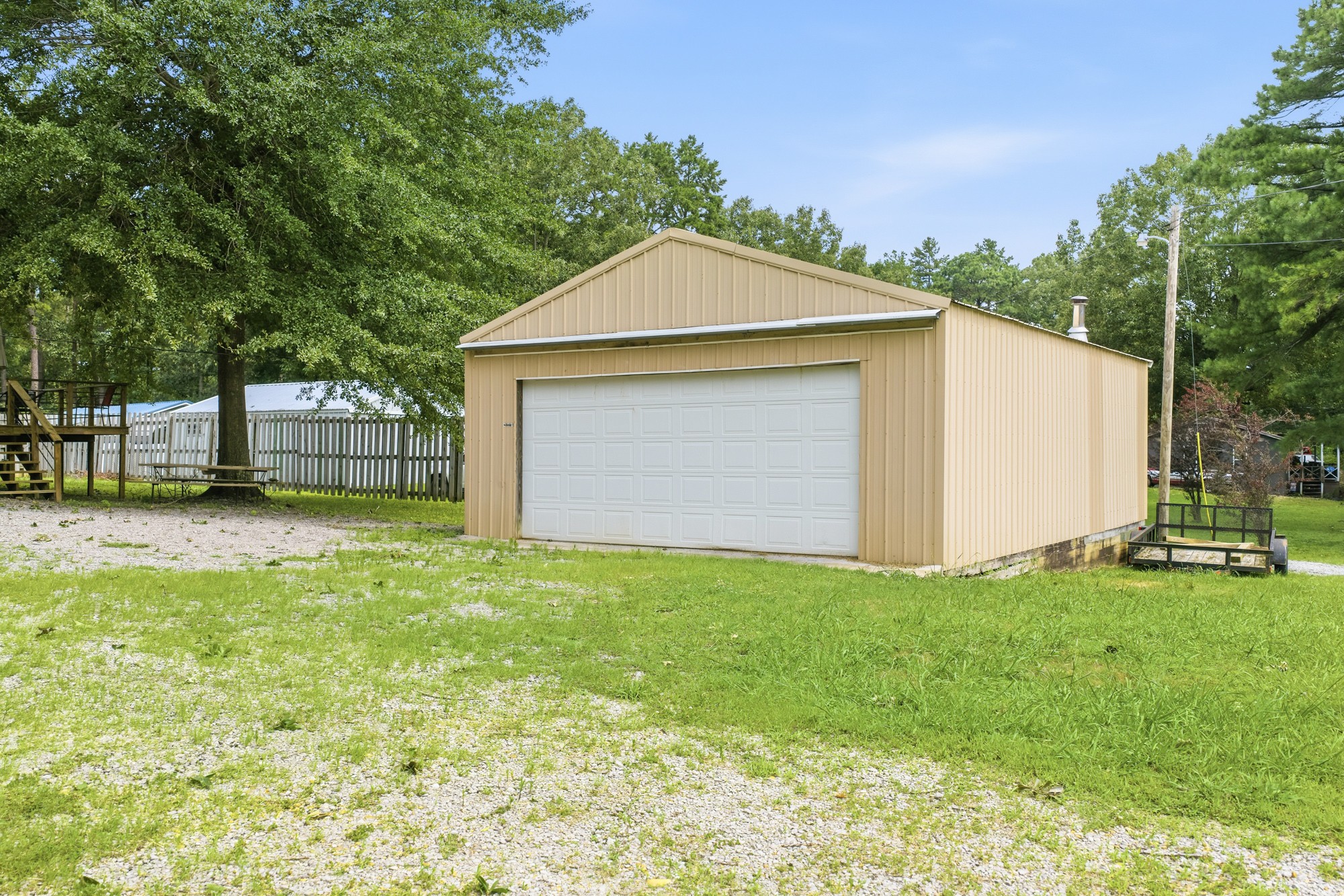 225 Pineview Drive Springville, TN 38256 - Photo 4 of 39
