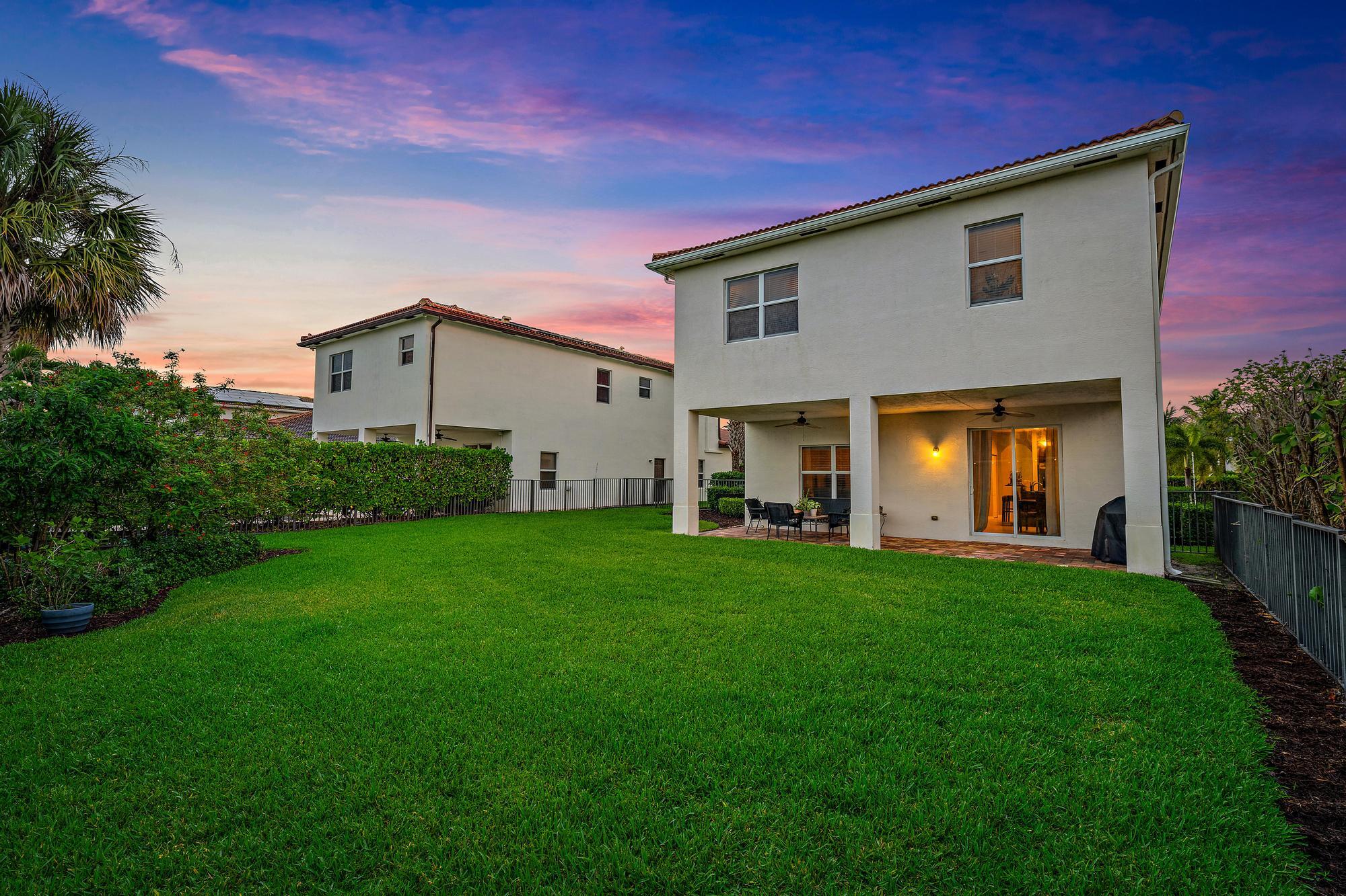 196 Behring Way Jupiter, FL 33458 - Photo 28 of 75 Back Exterior