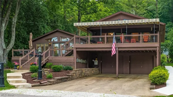 $449,900 | 9186 Cherry Lane, Mineral City, OH 44656