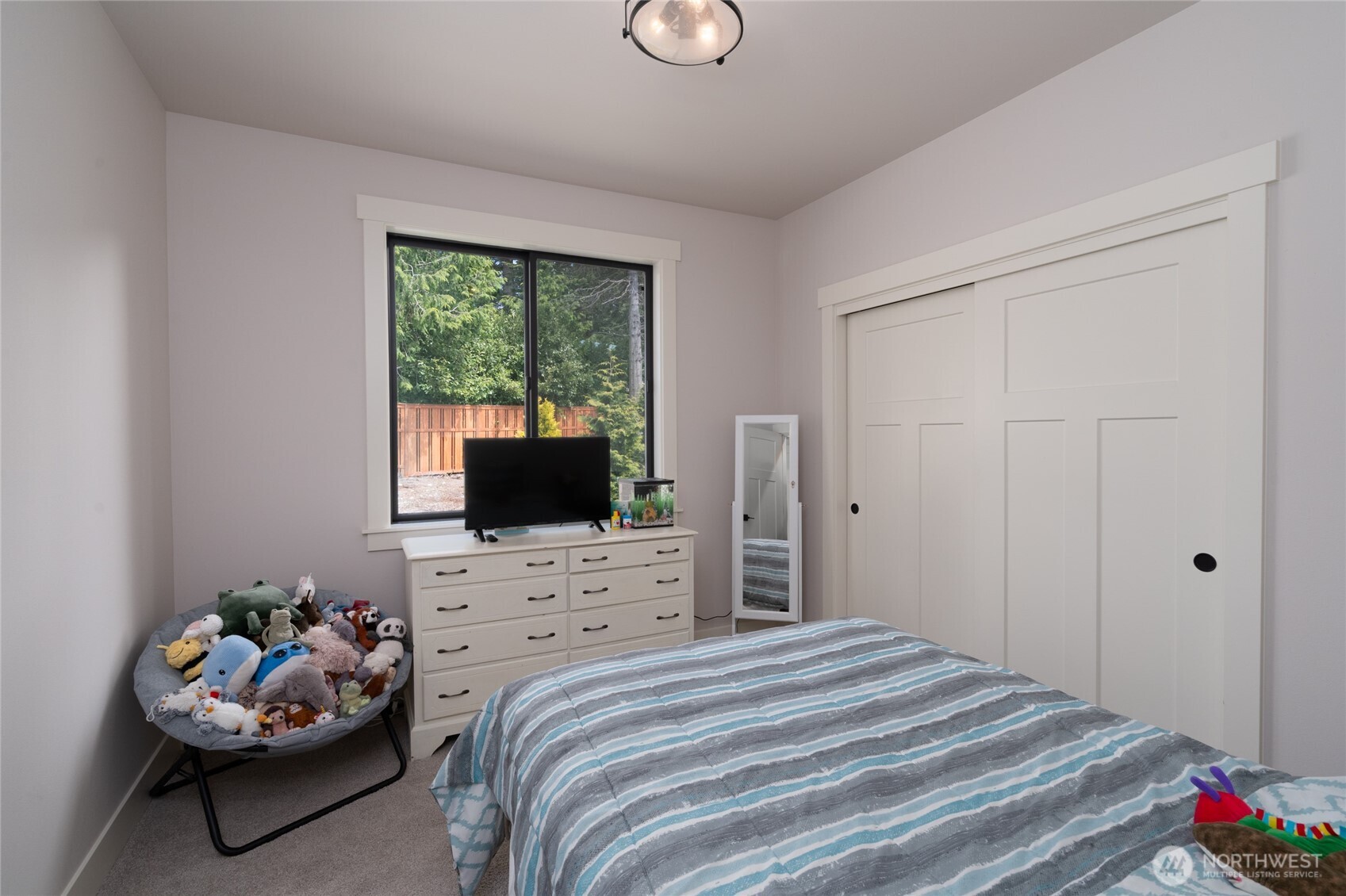 4616 Anaco Beach Road Anacortes, WA 98221 - Photo 19 of 37
