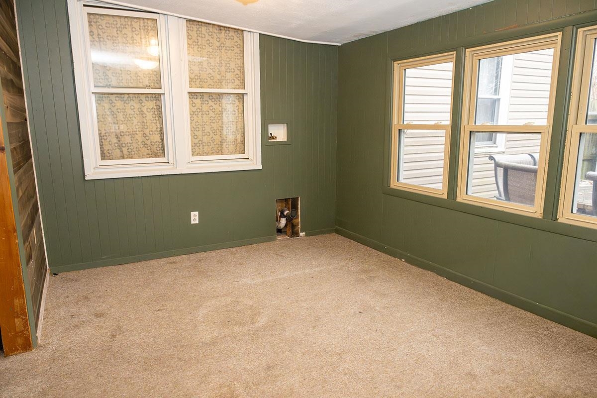 503 West 2nd Street Byron, IL 61010 - Photo 36 of 56 a view of an empty room with a window
