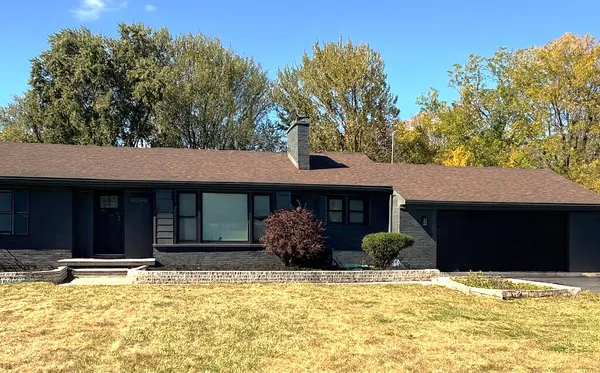 $415,000 | 5681 Houghten Drive, Troy, MI 48098