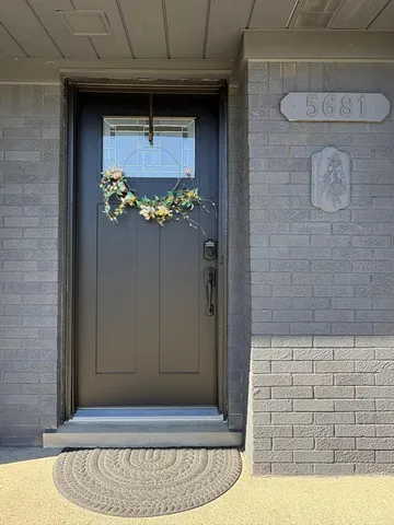 $411,971 | 5681 Houghten Drive, Troy, MI 48098