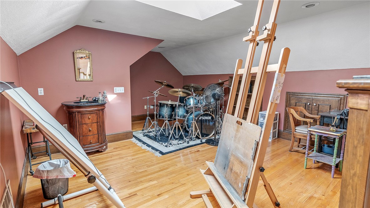 141 Rome Drive Cranston, RI 02921 - Photo 11 of 29 Gallery Image 11