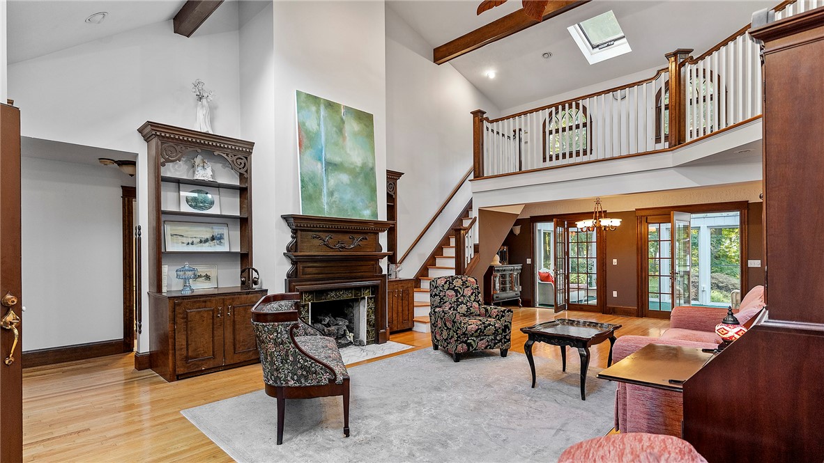 141 Rome Drive Cranston, RI 02921 - Photo 6 of 29 Gallery Image 6