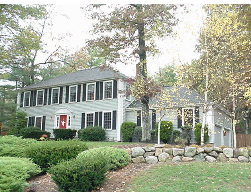 21 Robin Road Norfolk, MA 02056 - Photo 1 of 6 Gallery Image 1