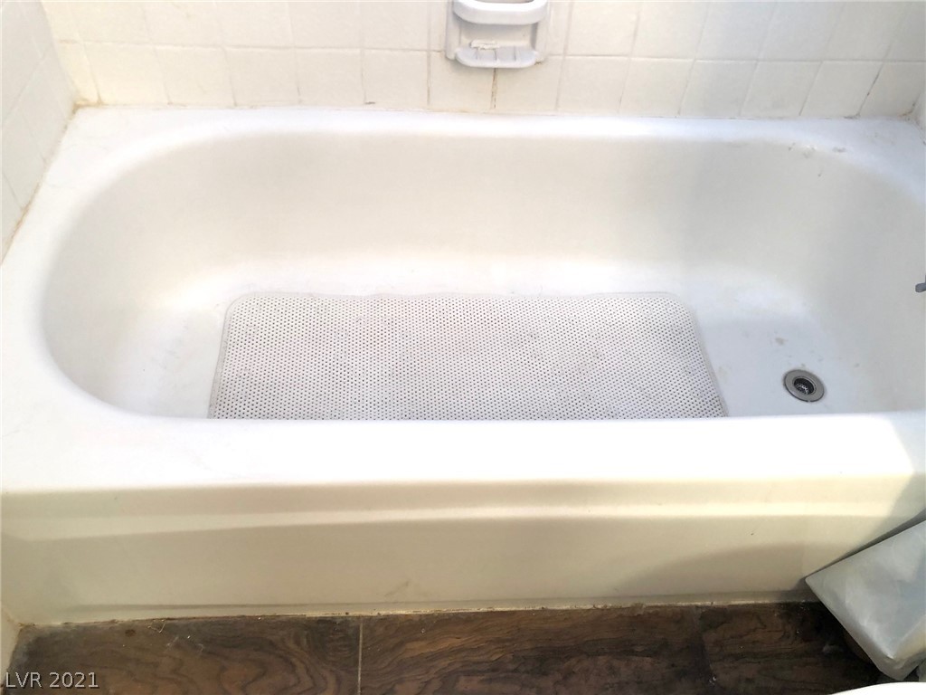 4454 West Desert Inn Road, Unit A Las Vegas, NV 89102 - Photo 24 of 49 Gallery Image 24