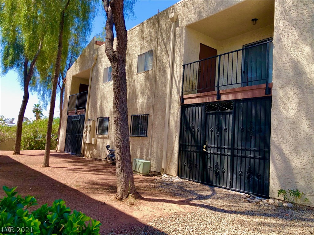 4454 West Desert Inn Road, Unit A Las Vegas, NV 89102 - Photo 38 of 49 Gallery Image 38