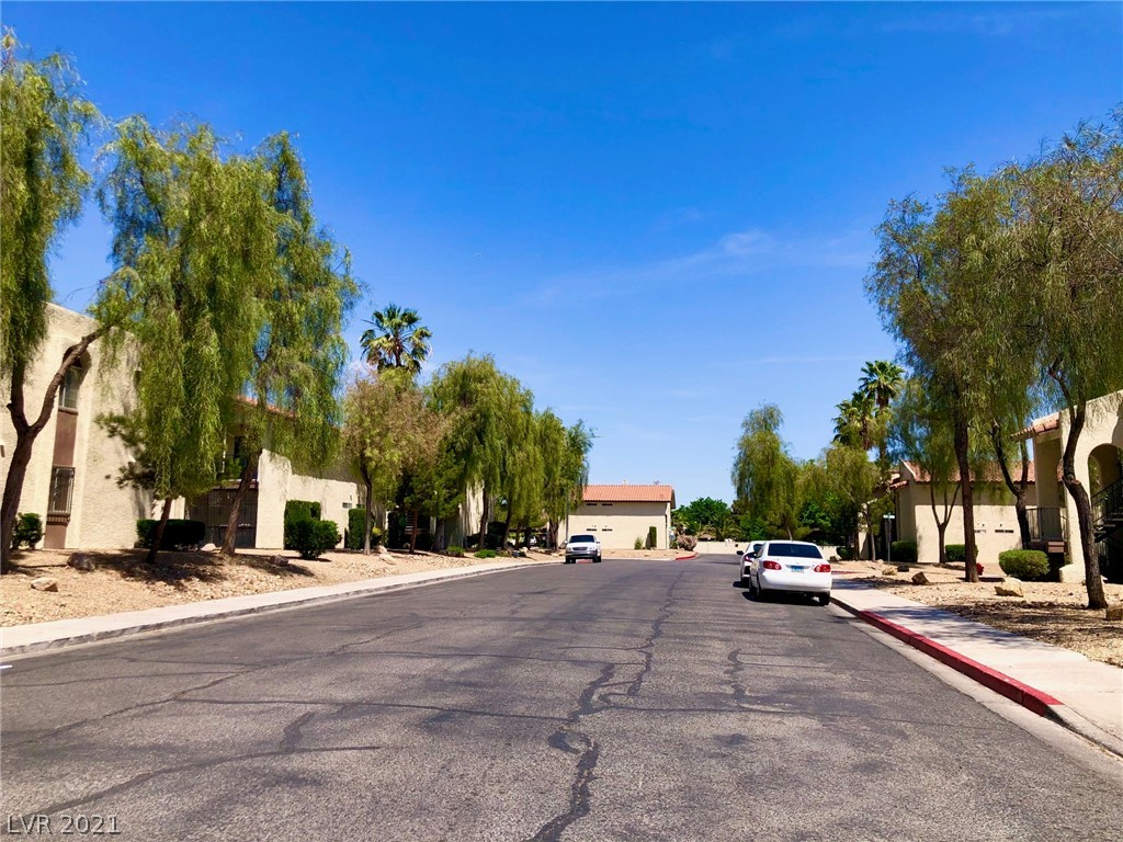 4454 West Desert Inn Road, Unit A Las Vegas, NV 89102 - Photo 47 of 49 Gallery Image 47