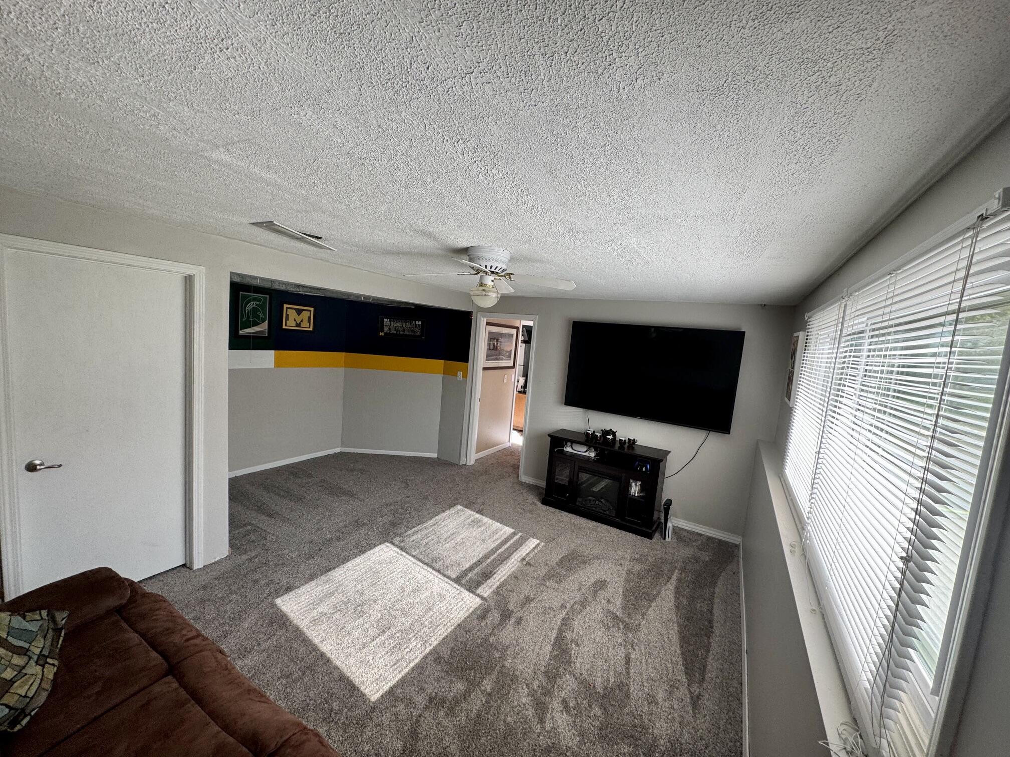 65 Smith Street Hesperia, MI 49421 - Photo 6 of 19 IMG_0763