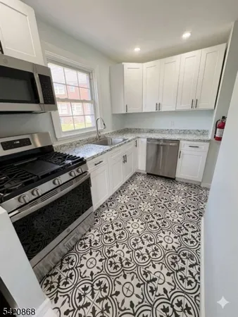 $299,900 | 293 Elmwood Avenue, Unit 293A, Maplewood, NJ 07040