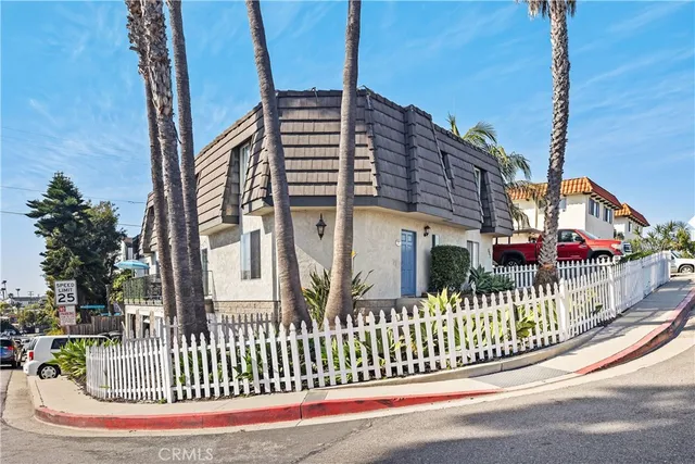 $3,195 | 803 Calle Puente, Unit A, San Clemente, CA 92672