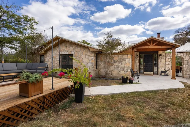 $1,500,000 | Undisclosed Address, Camp Wood, TX 78833