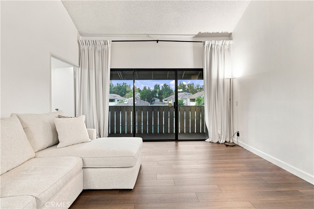 22 Country Mile Road Pomona, CA 91766 - Photo 5 of 40 Gallery Image 5