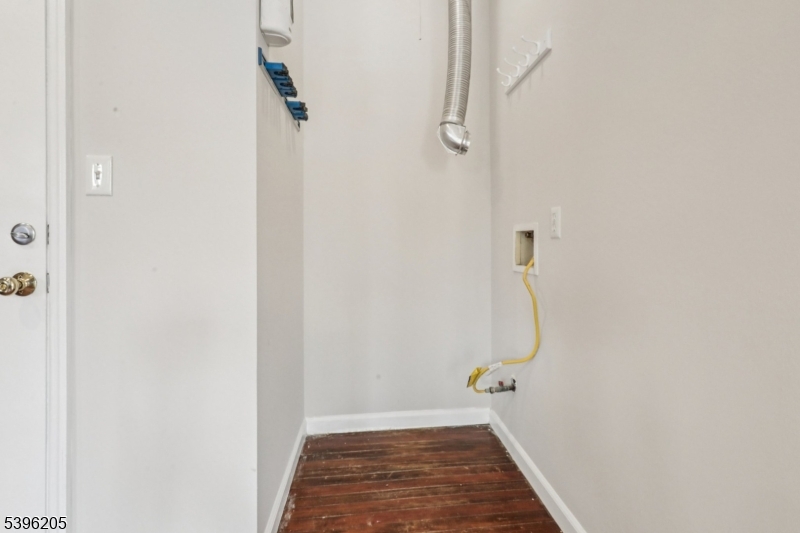 507 Bloomfield Avenue Nutley, NJ 07110 - Photo 17 of 26 a bathroom with a shower