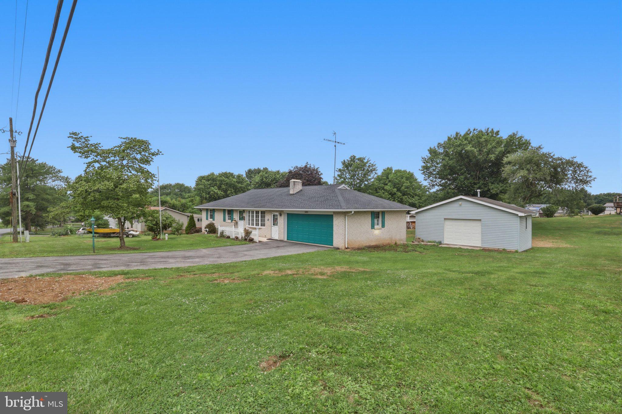 5893 Ambau Road Spring Grove, PA 17362 - Photo 12 of 42 IMG_3156_autoremove_46247973
