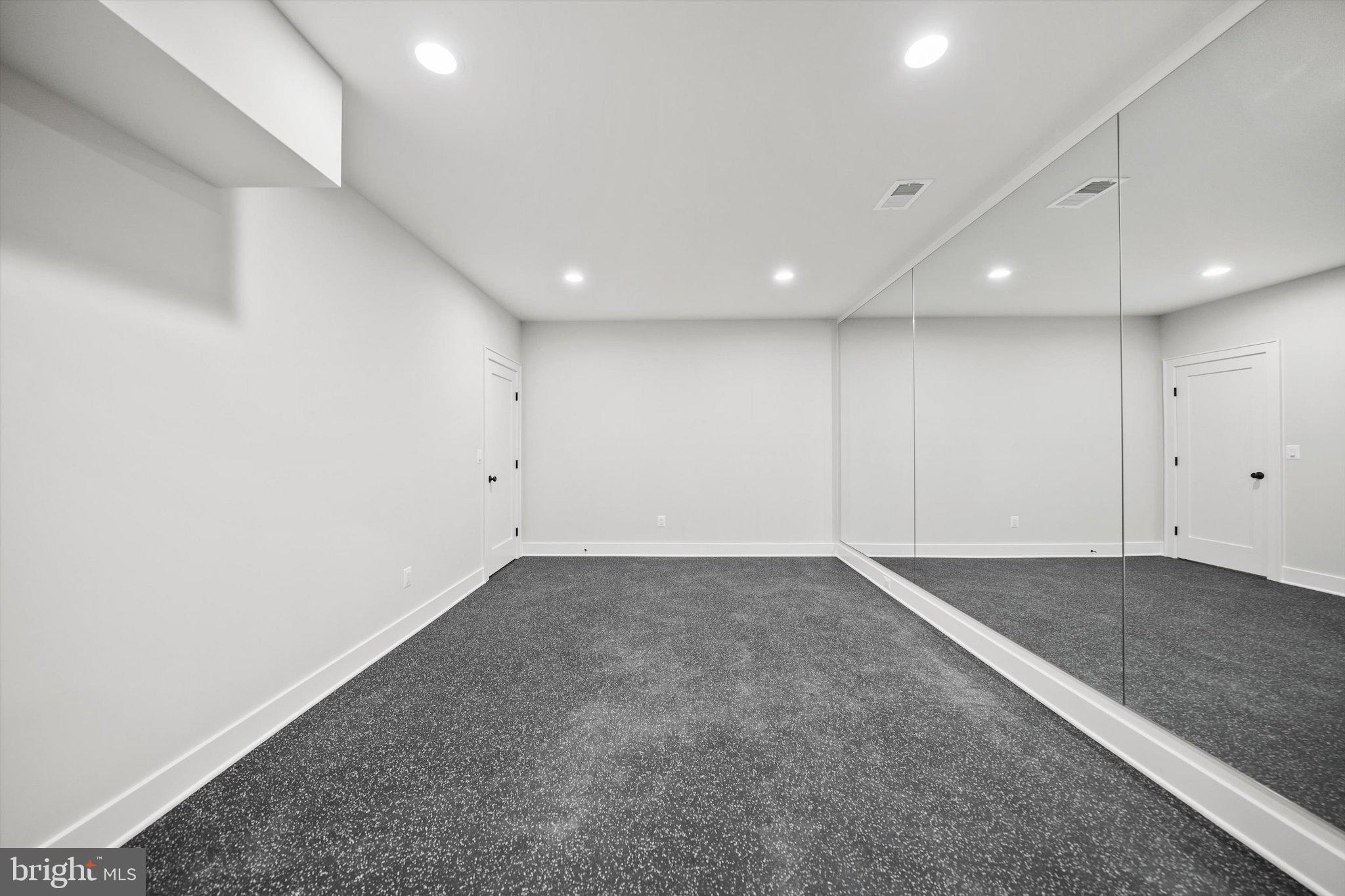 6807 29th Street North Arlington, VA 22213 - Photo 30 of 36