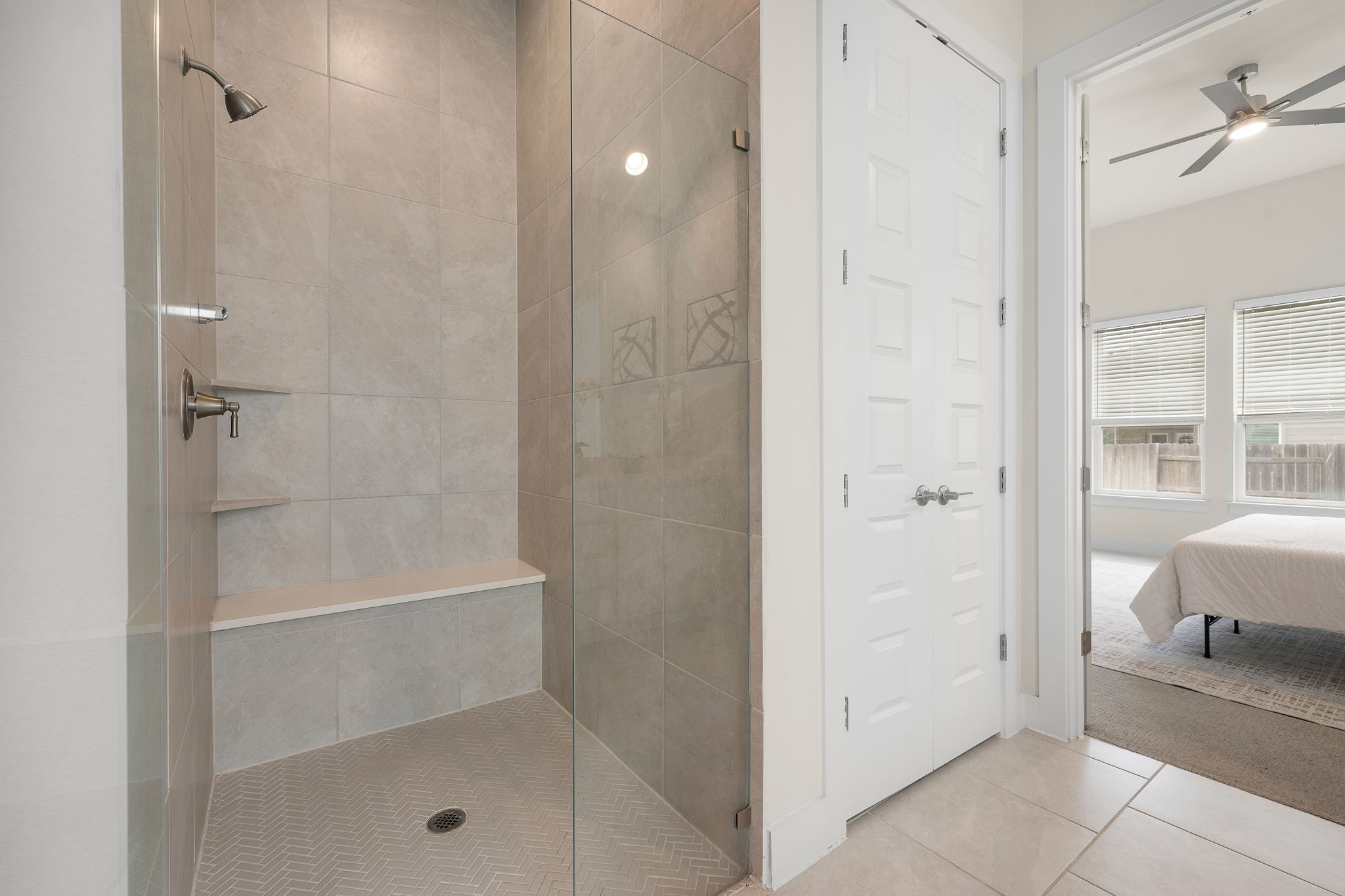 20904 Carries Ranch Road Pflugerville, TX 78660 - Photo 22 of 33 a bathroom with a shower