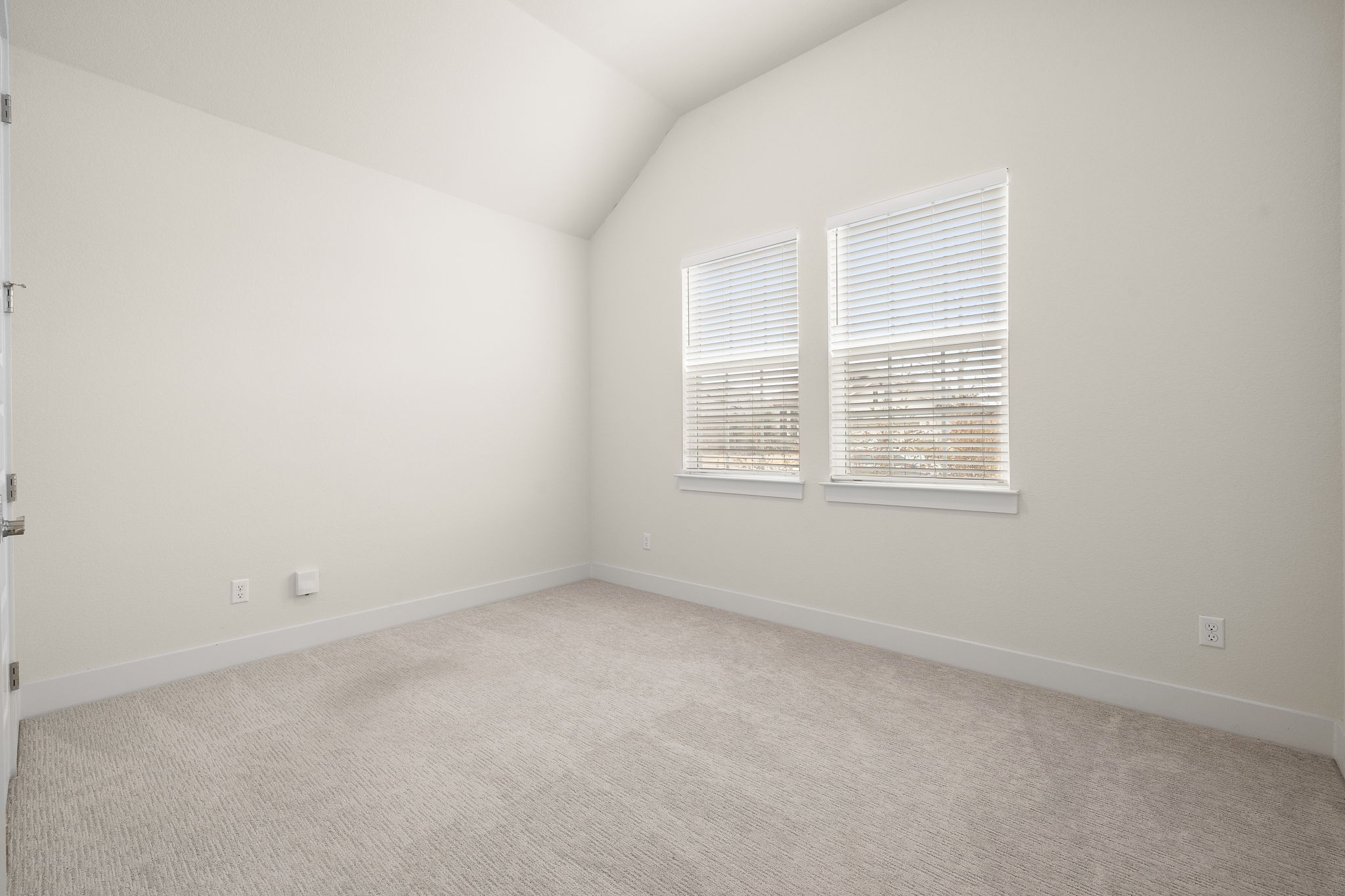 20904 Carries Ranch Road Pflugerville, TX 78660 - Photo 25 of 33 an empty room with a window