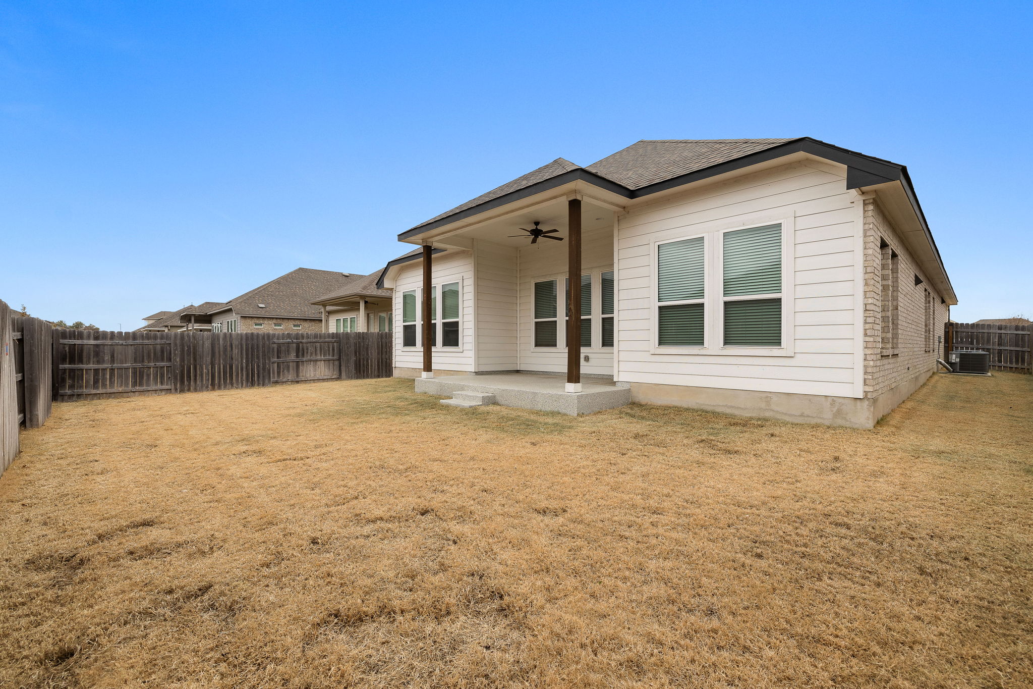 20904 Carries Ranch Road Pflugerville, TX 78660 - Photo 33 of 33 a house with yard in front of it