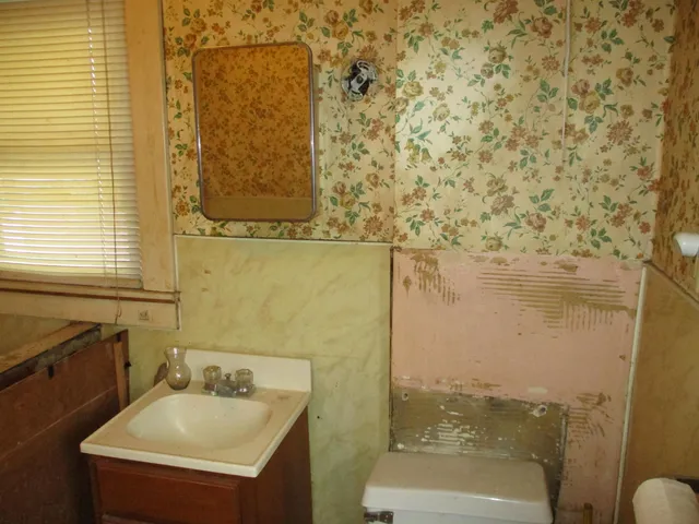 $69,900 | 428 Bates Street, Jackson, MI 49202