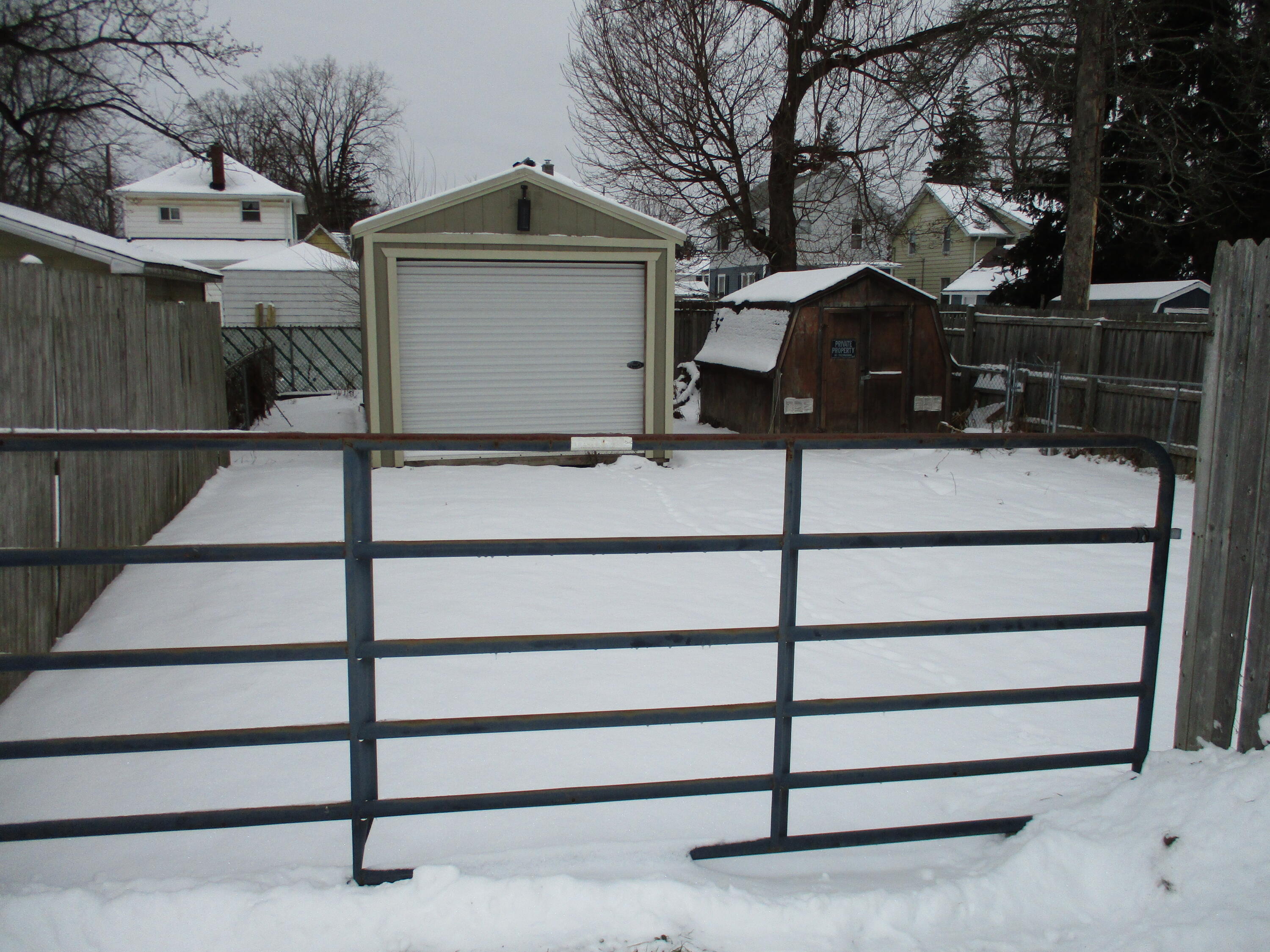 428 Bates Street Jackson, MI 49202 - Photo 37 of 43 34