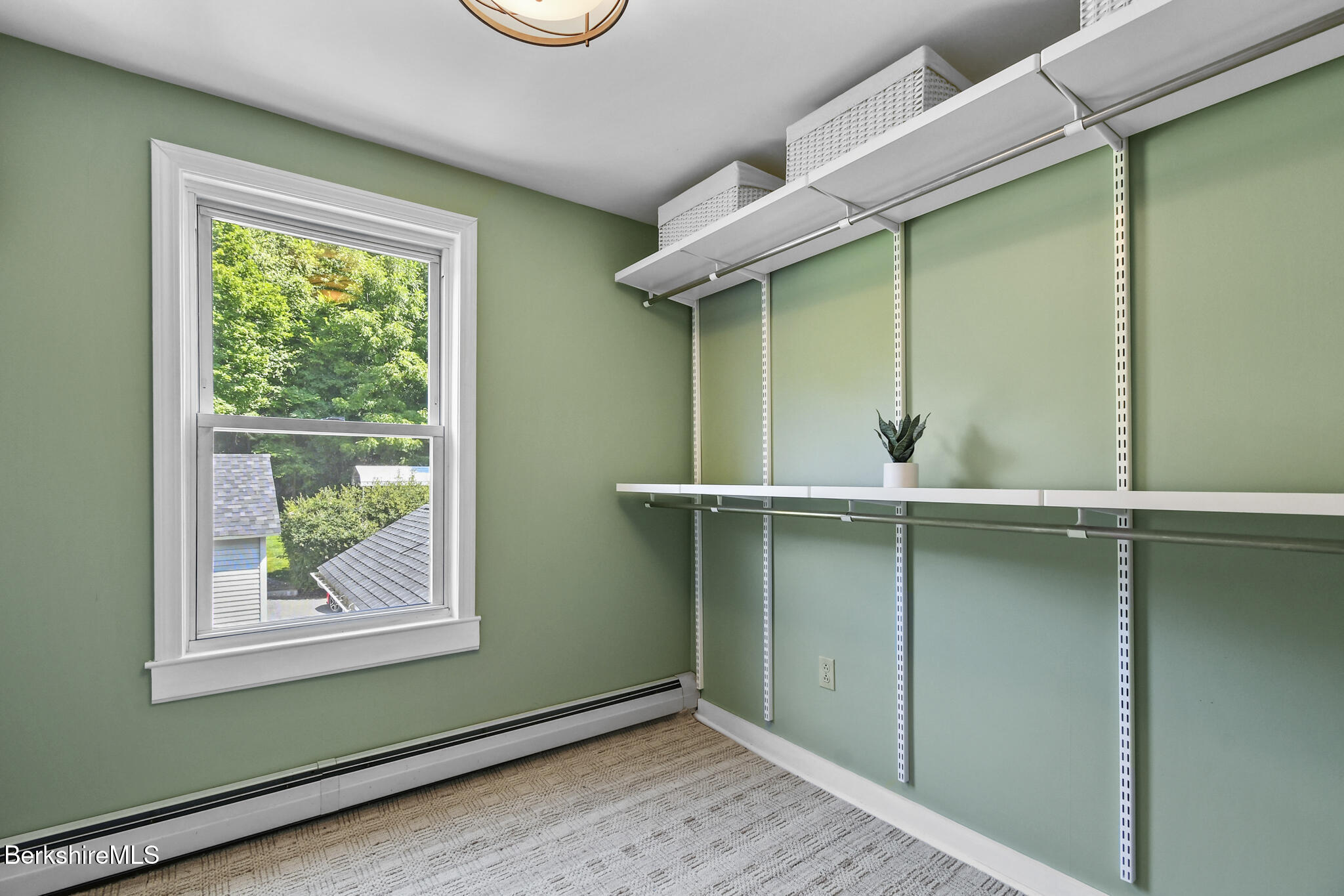165 High Street Dalton, MA 01226 - Photo 24 of 38 an empty room with windows