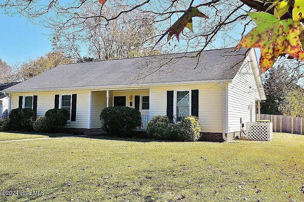235 Raintree Road Jacksonville, NC 28540 - Photo 1 of 26 DSC02981 (1024x680)