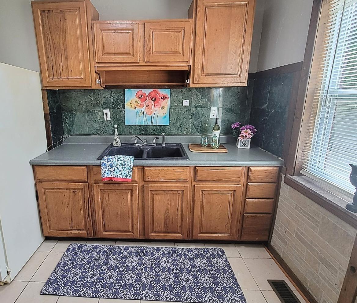 1239 8 Mile Road Cincinnati, OH 45255 - Photo 7 of 24