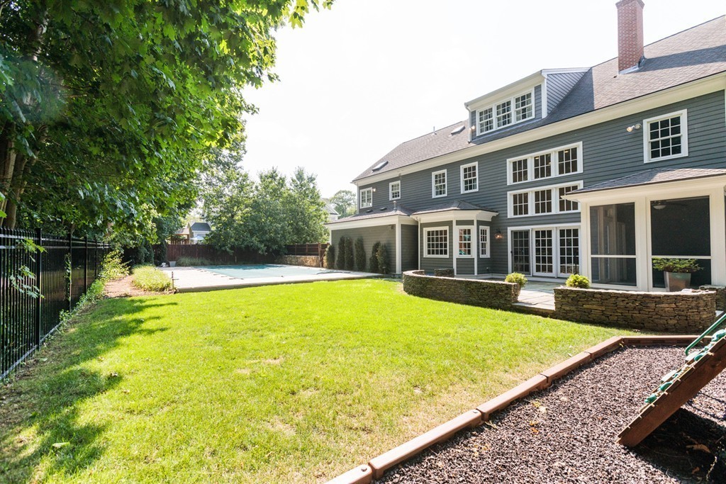 21 Parker Road Wellesley, MA 02482 - Photo 14 of 16