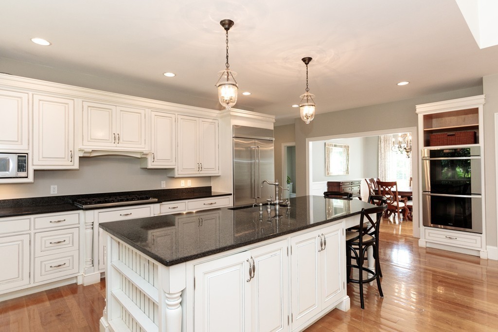 21 Parker Road Wellesley, MA 02482 - Photo 6 of 16