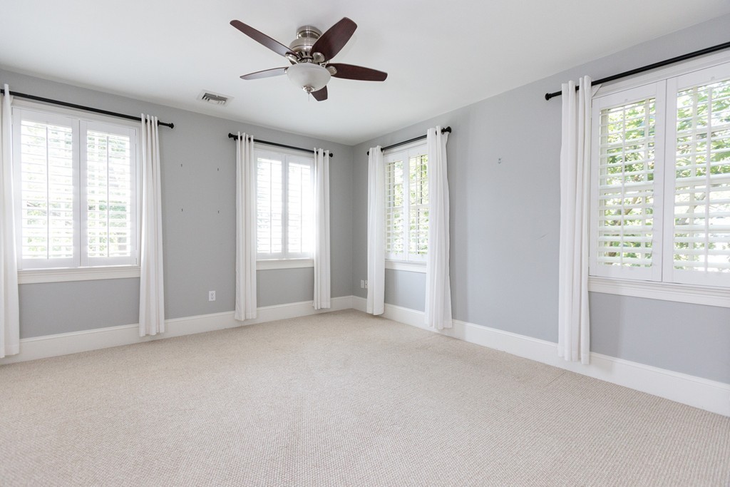 21 Parker Road Wellesley, MA 02482 - Photo 10 of 16