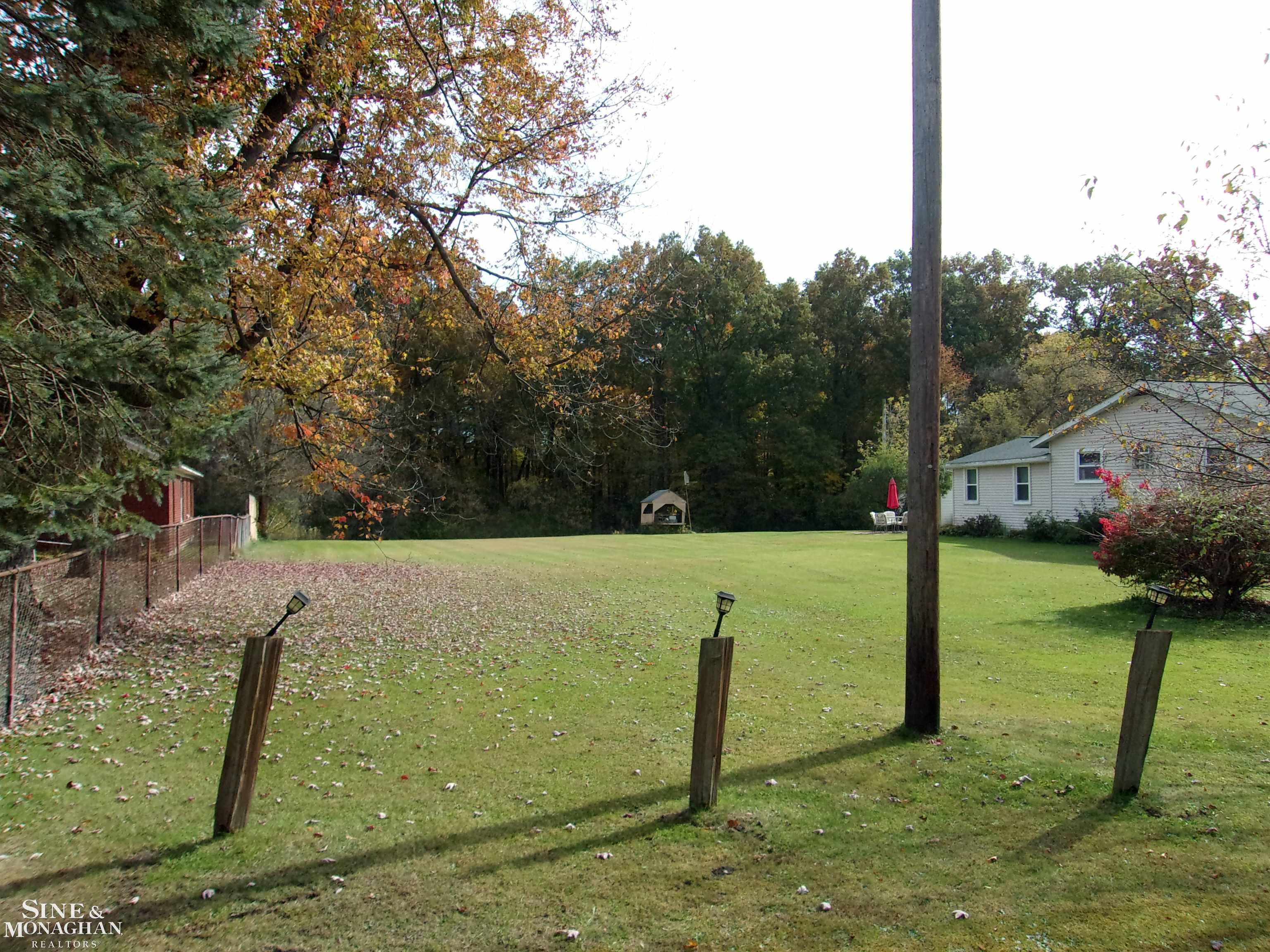 7633 Marsh Road Marine City, MI 48039 - Photo 4 of 52 50157421-c13be4cd-71b9-42ea-a0ec-2777434f2cfc.JPG