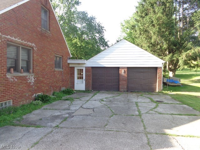 4624 Hillside Road Independence, OH 44131 - Photo 2 of 27 Attached 2-Car