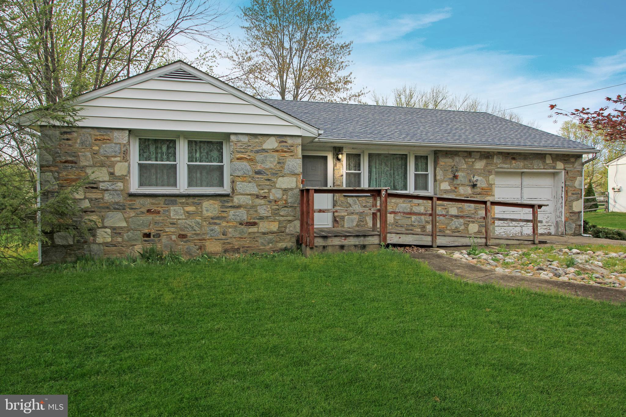 607 North Wales Road North Wales, PA 19454 - Photo 2 of 31