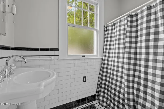 $215,000 | 4040 South Hathaway Boulevard, Sharpsburg, NC 27803