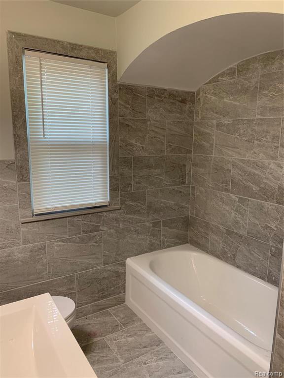 14203 Stahelin Road Detroit, MI 48223 - Photo 6 of 12
