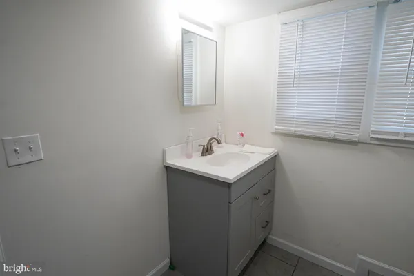 $1,400 | 231 Newton Street, Unit B, Salisbury, MD 21801