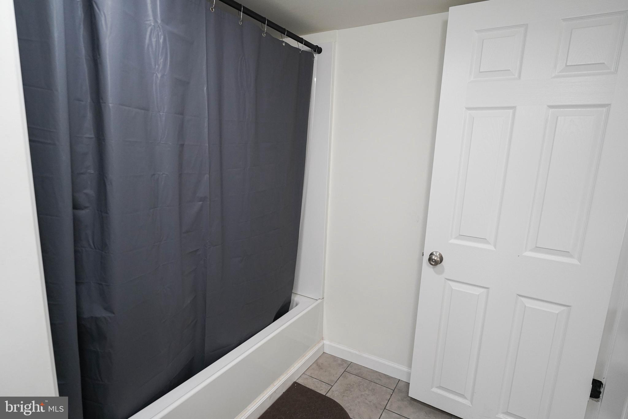 231 Newton Street, Unit B Salisbury, MD 21801 - Photo 20 of 31 a view of door