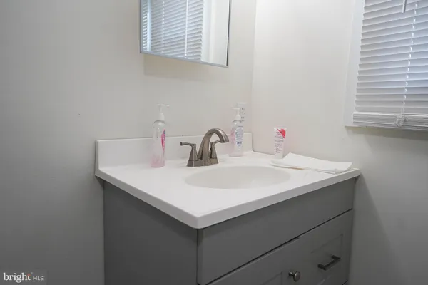 $1,400 | 231 Newton Street, Unit B, Salisbury, MD 21801