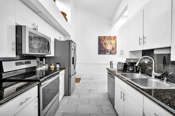 $3,495 | 22710 Meridiana Drive, Boca Raton, FL 33433