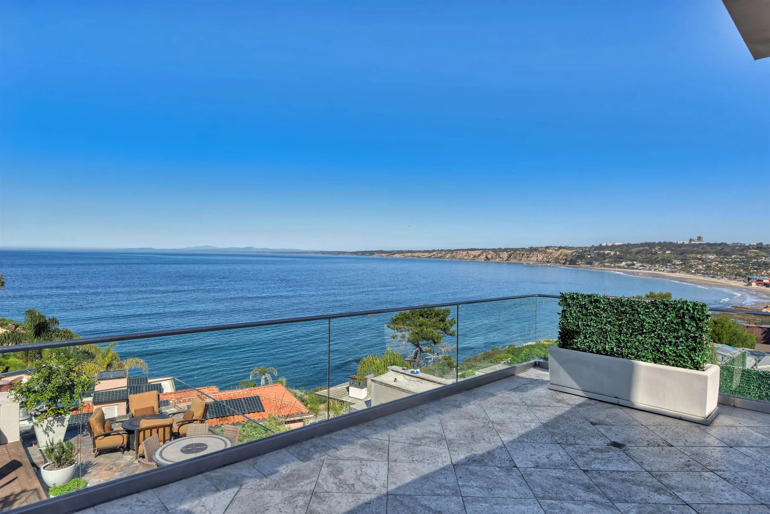 7825 Prospect Place La Jolla, CA 92037 - Photo 14 of 32 an outdoor view with patio
