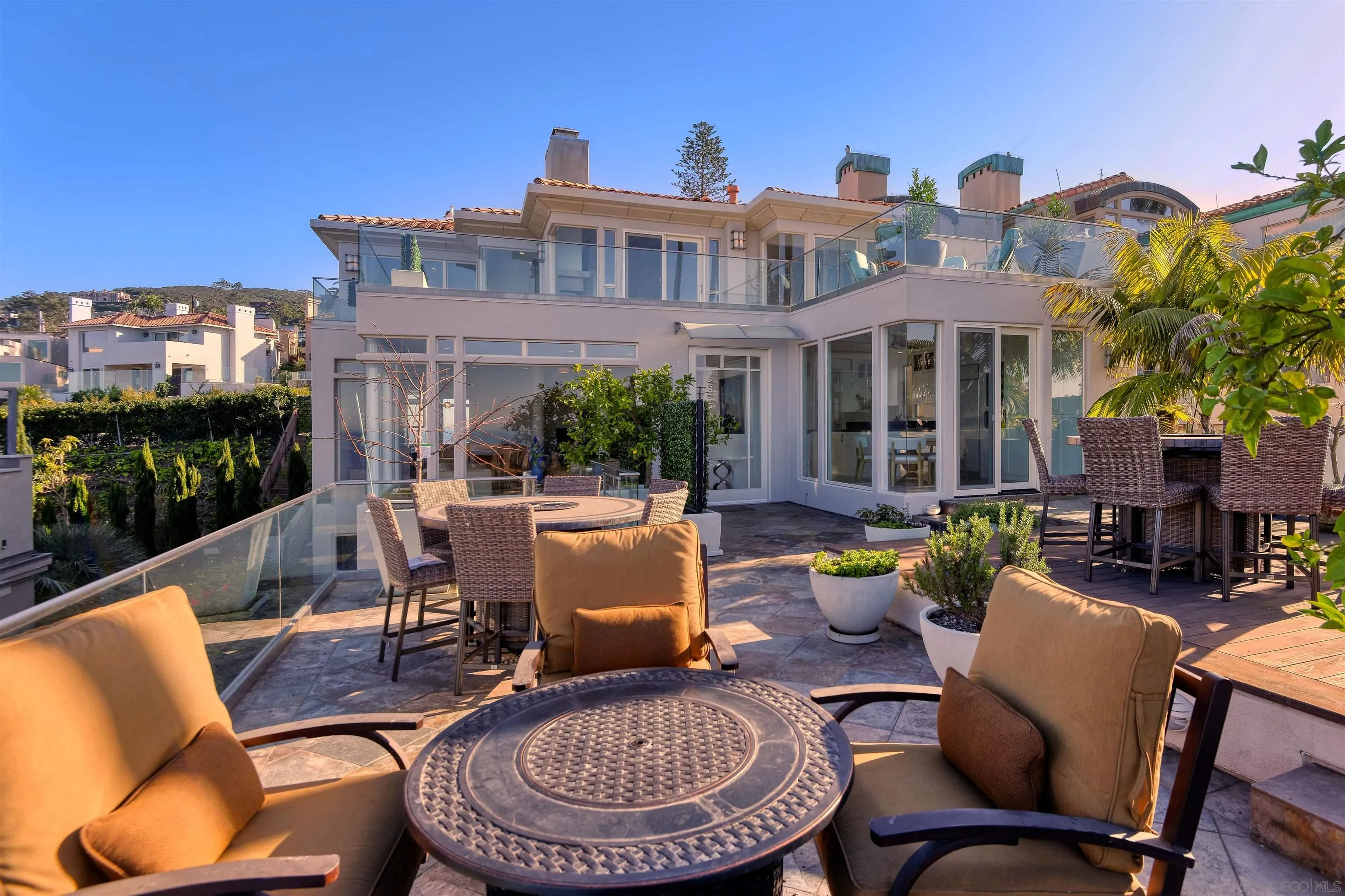 7825 Prospect Place La Jolla, CA 92037 - Photo 8 of 32 a view of a house with swimming pool and sitting area