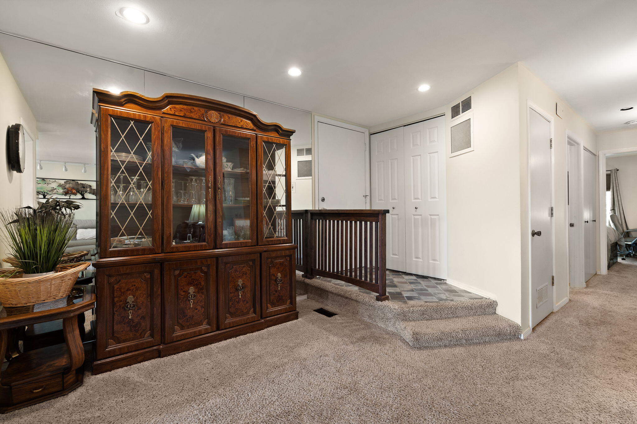 5015 Spinnaker Lane, Unit C Crown Point, IN 46307 - Photo 3 of 24 a view of an entryway with wooden floor