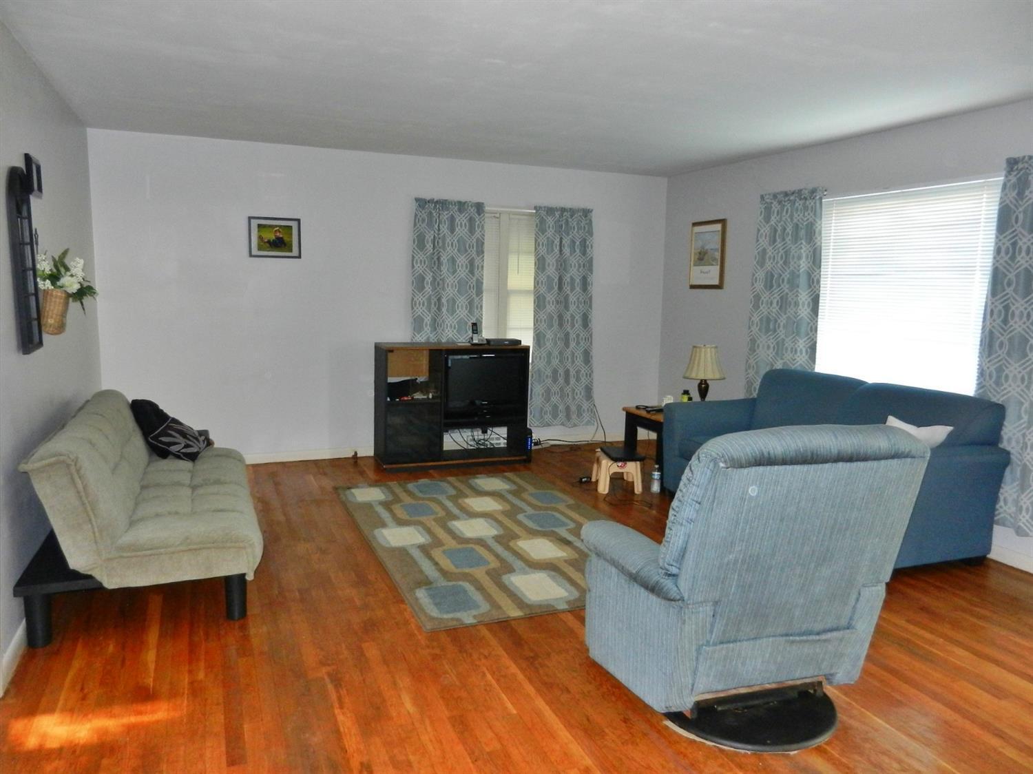 1735 Ridgeway Road Aberdeen, OH 45101 - Photo 3 of 20