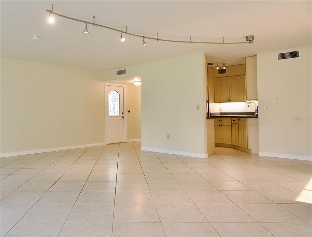 625 White Pine Tree Road, Unit 23 Venice, FL 34285 - Photo 12 of 41