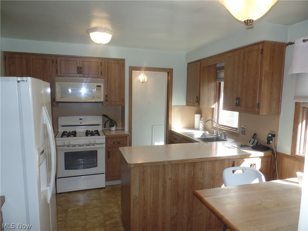 6773 Maplewood Road Parma Heights, OH 44130 - Photo 10 of 26