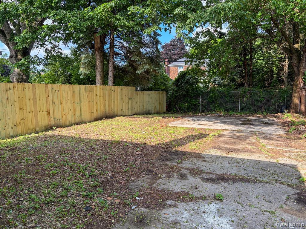 18217 Prairie Street Detroit, MI 48221 - Photo 28 of 32