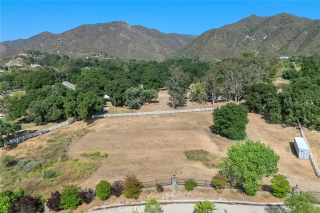$1,100,000 | 15625 Warm Springs Drive, Canyon Country, CA 91387