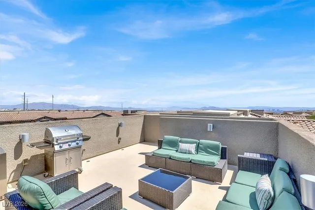 $489,000 | 124 Lomita Heights Drive, Las Vegas, NV 89138